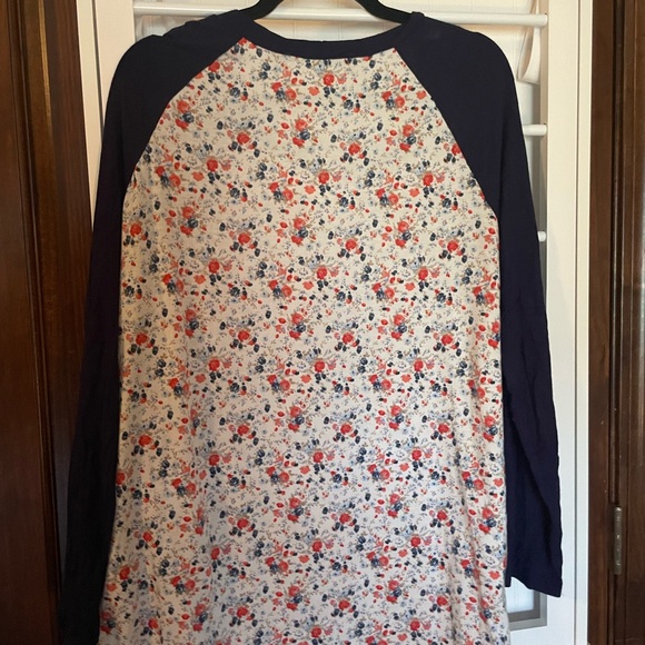 Kiki Larue 2x long sleeve floral shirt - Picture 2 of 5